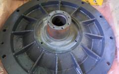 Крышка вальца правая CLG612H/CLG614H 04U0021